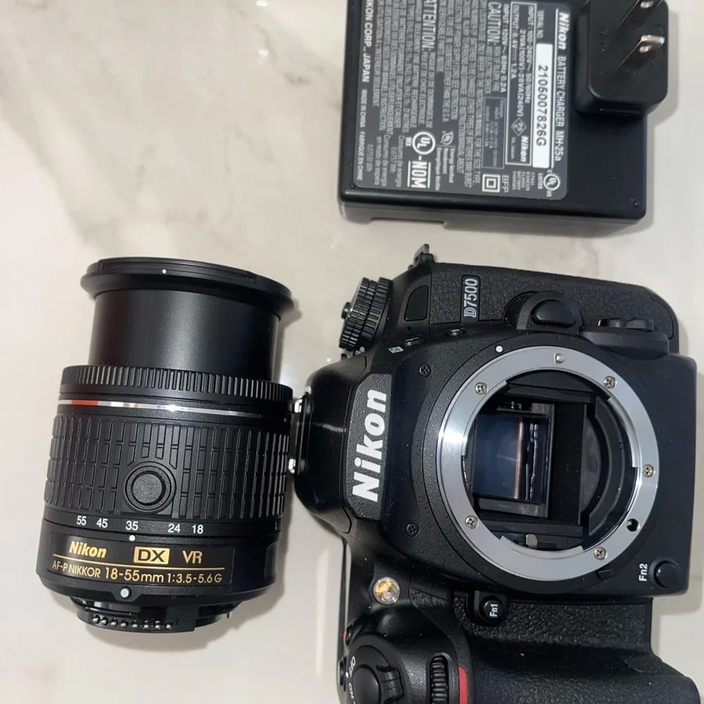 Nikon D7500